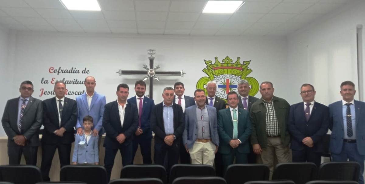 La junta actual y la nueva junta directiva