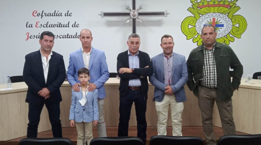 Nuevos miembros de la junta directiva de la Cofradía del Rescatado