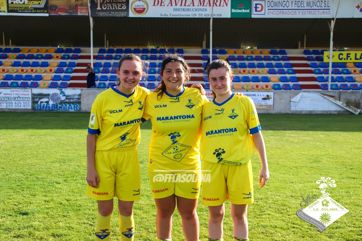 Diana Azhara y Gloria FF LS