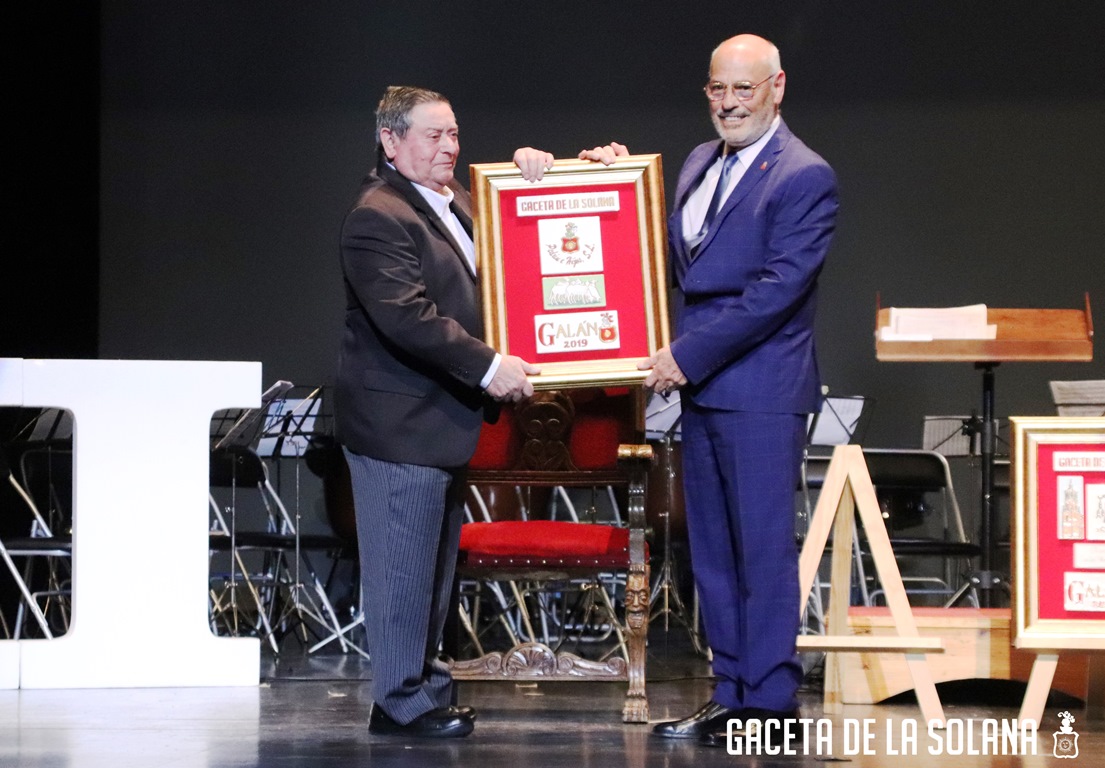 Pedrín recibe el galardón