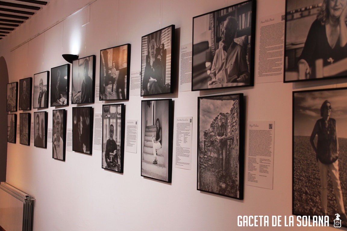-Exposición UP Fotos Poetas