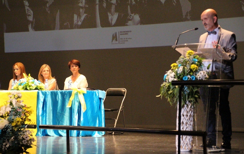 -Graduación Modesto Navarro-1