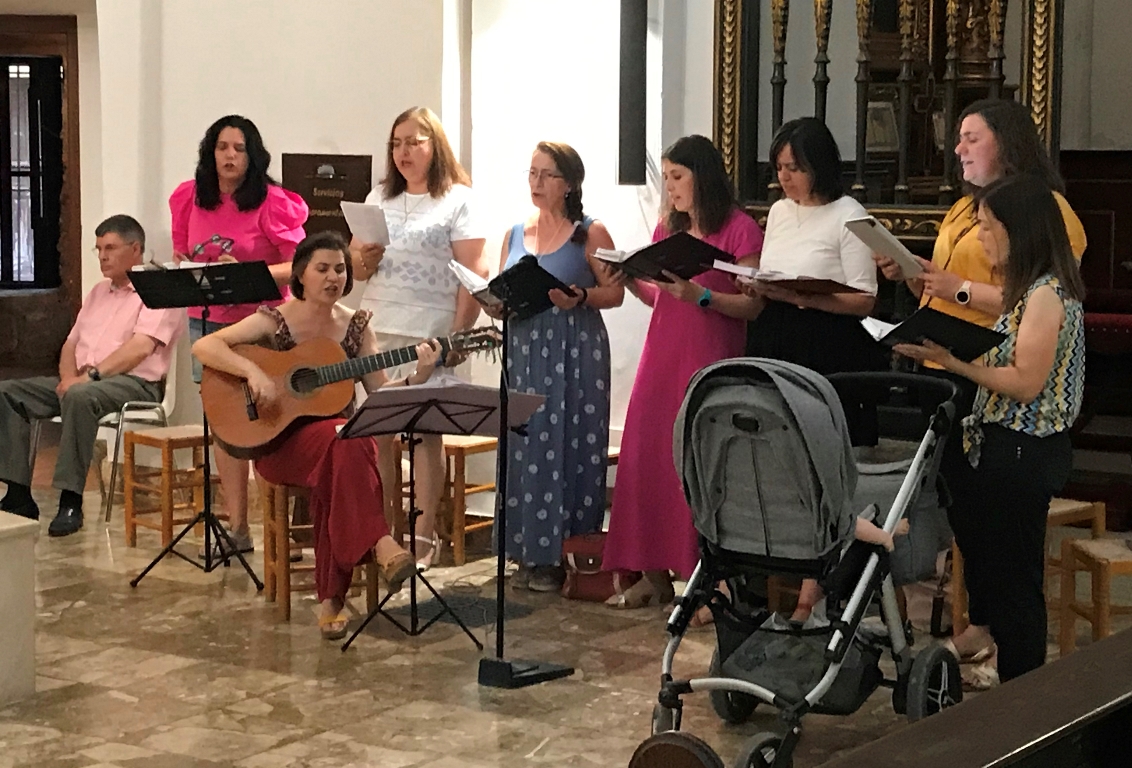 -Coro de San Juan Bautista de la Concepción durante la ceremonia