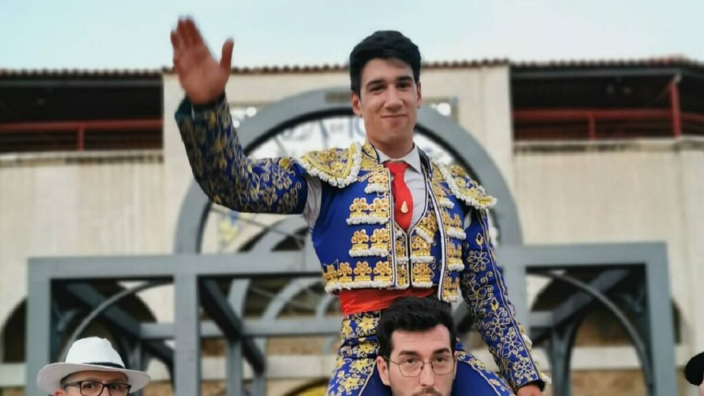 aaron-infantes-puerta grande