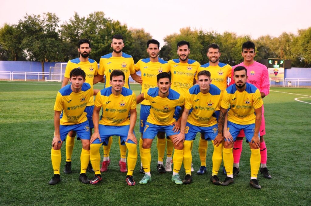 -Once inicial CF La Solana triangular