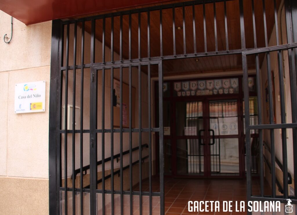 -Fachada de la Casa del Niño