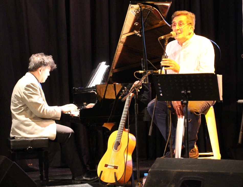 Andrés Sevilla y el pianista