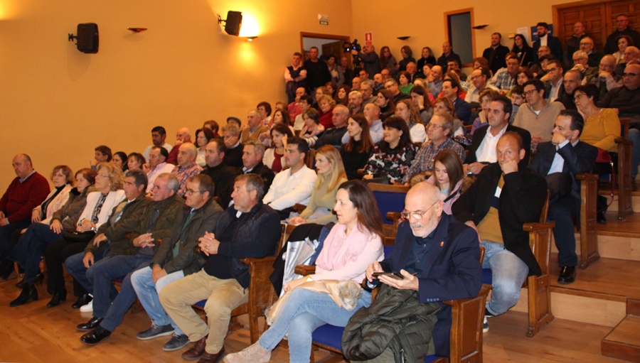 - Vinos presentación público