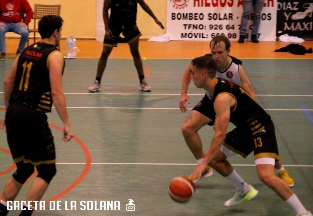 -Álex conduce