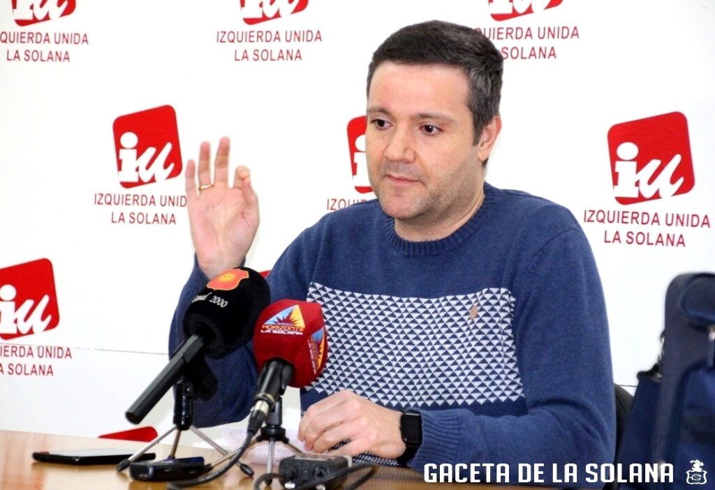 -Bernardo Peinado durante la rueda de prensa