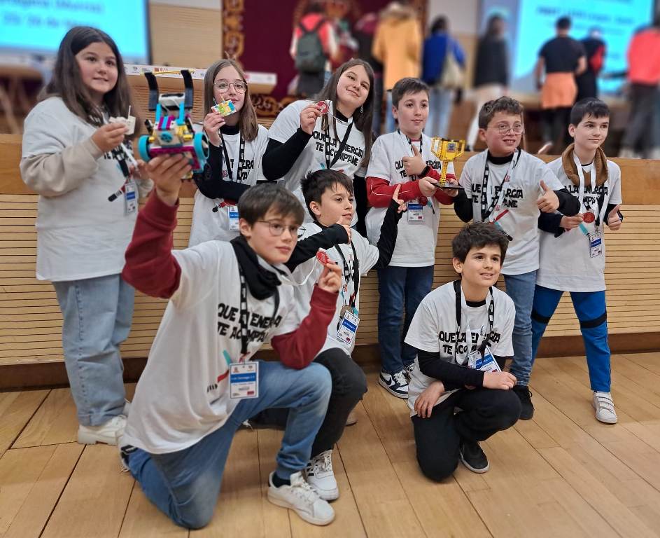 Alumnos San Luis Gonzaga premio LEGO 25-2-23