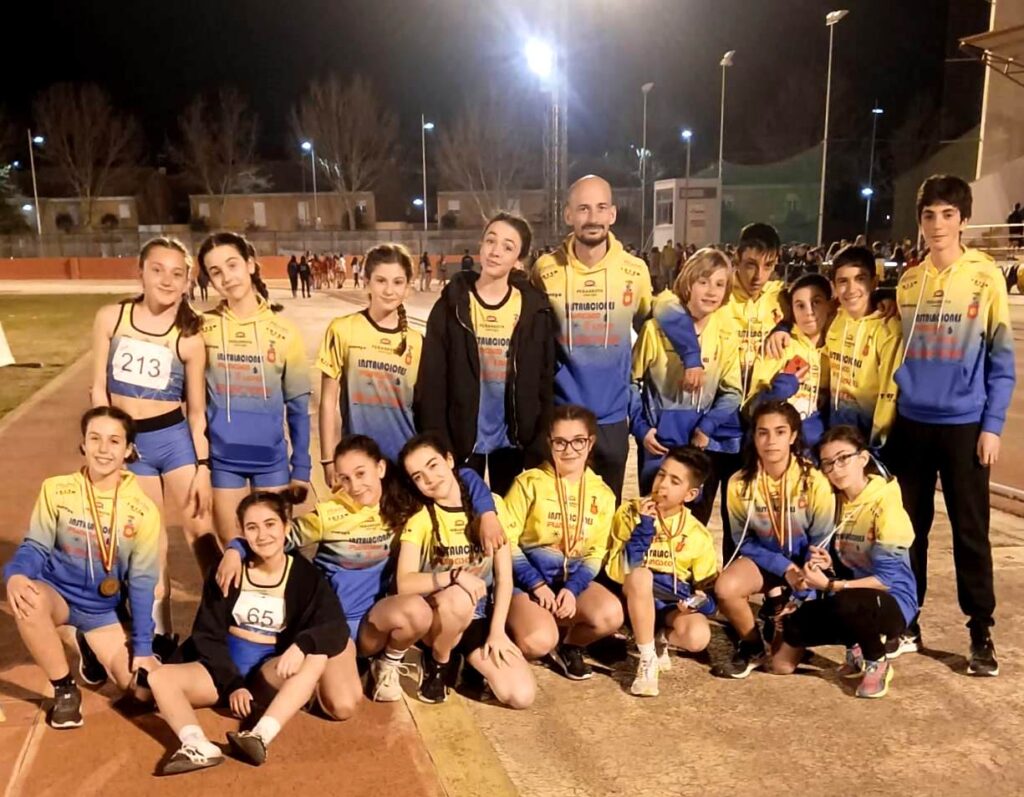 -Atletas en provincial escolar 12-3-23