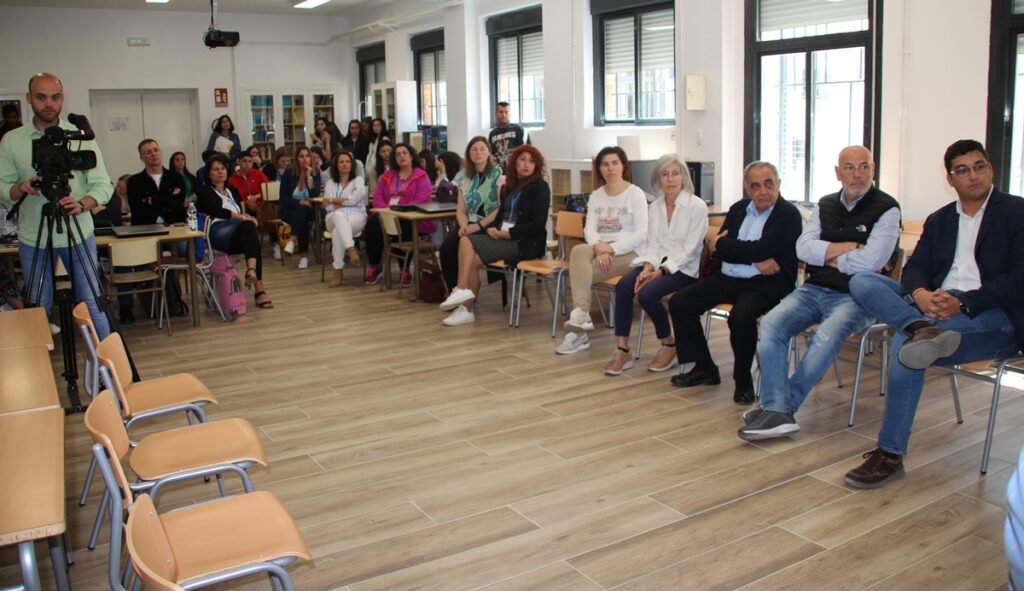 Biblioteca M Navarro-1