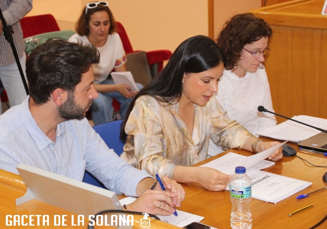 -Técnicos municipales en el sorteo de las mesas electorales