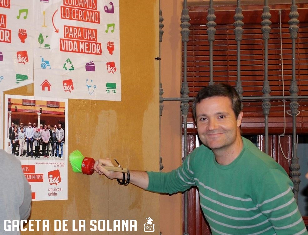 foto campaña carteles iu -Carteles-2 IU