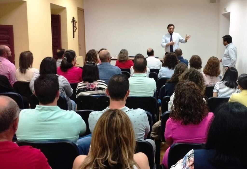 -Charla escuela padres