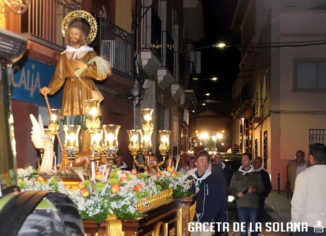 -La imagen de San Isidro llegando a la Plaza Mayor