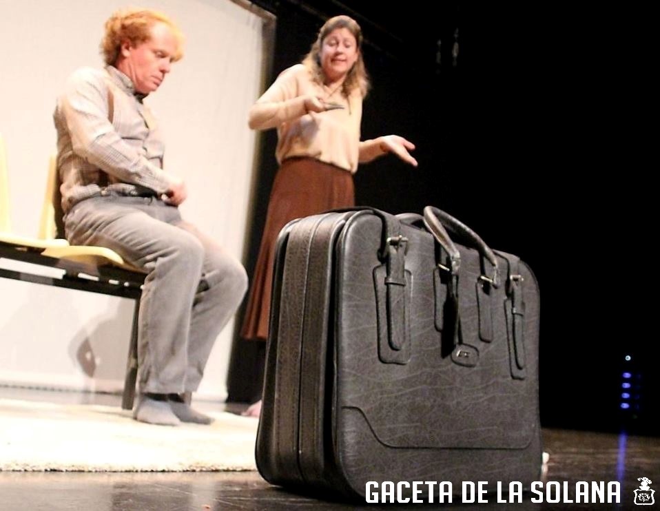 -La maleta escena 1