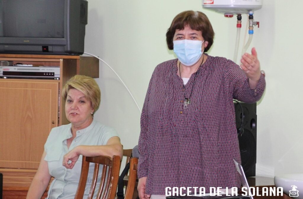 -Marisol Morales durante su charla