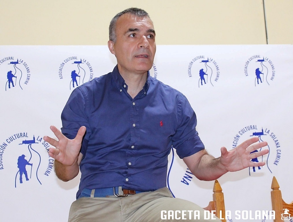 Aquilino charla-1