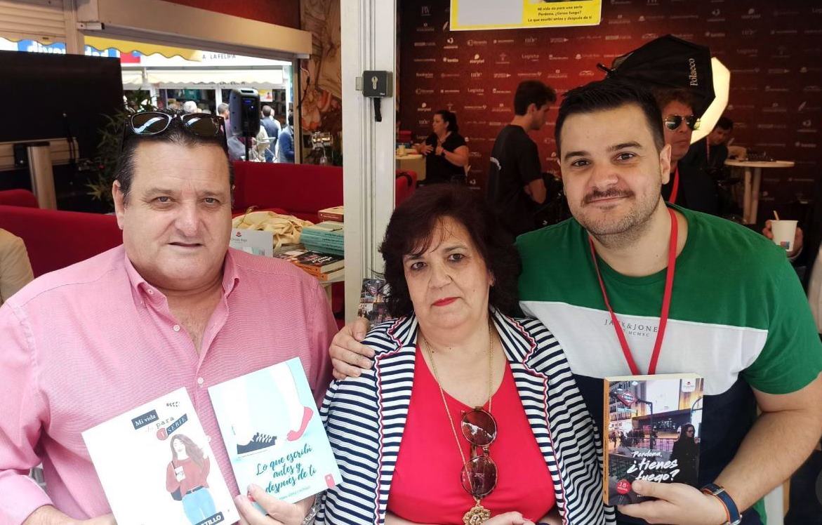 -Fran con sus padres