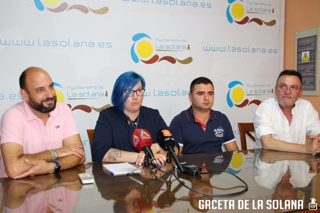 -Presentación del concierto de bandas