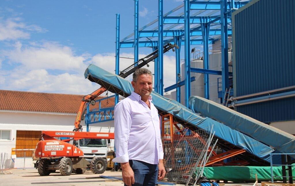 El presidente delante de las obras