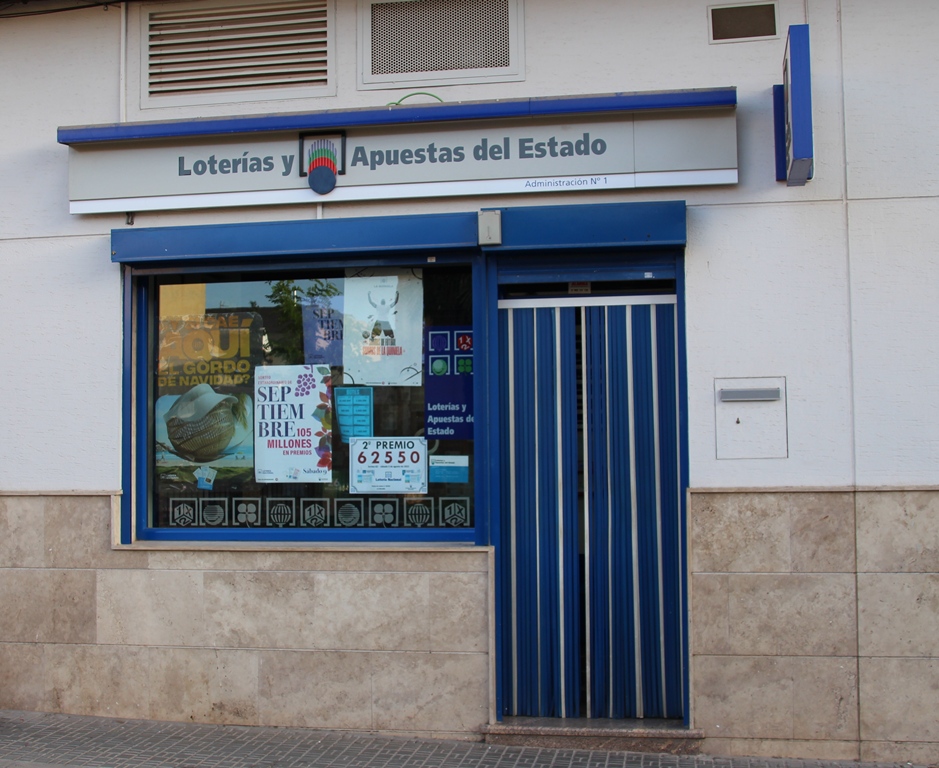 - Premio Lotería Nacional-1