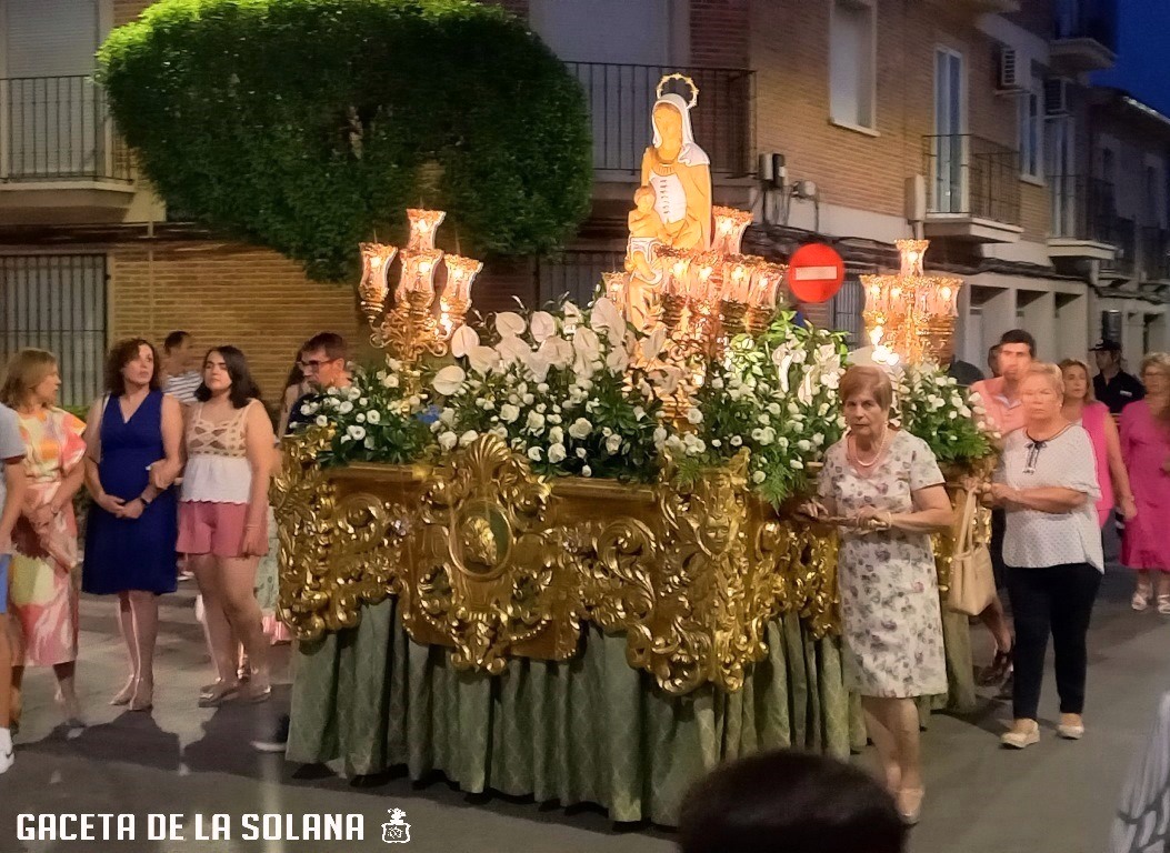 Foto parterre - Procesión Santa María-3