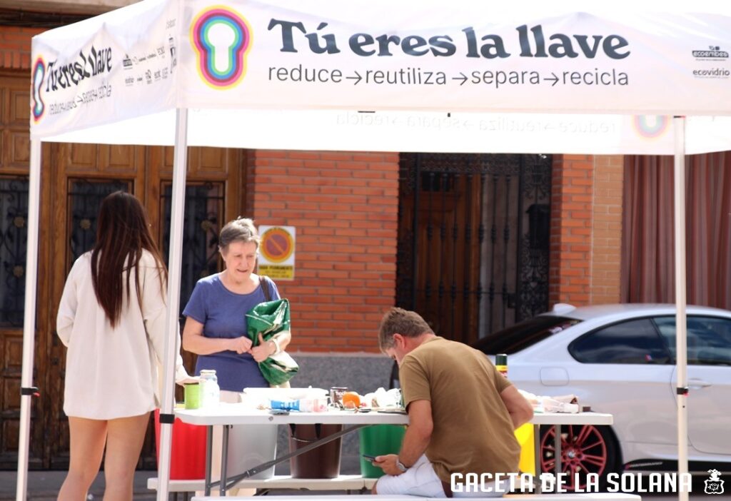 -Stand de la campaña Tú eres la llave