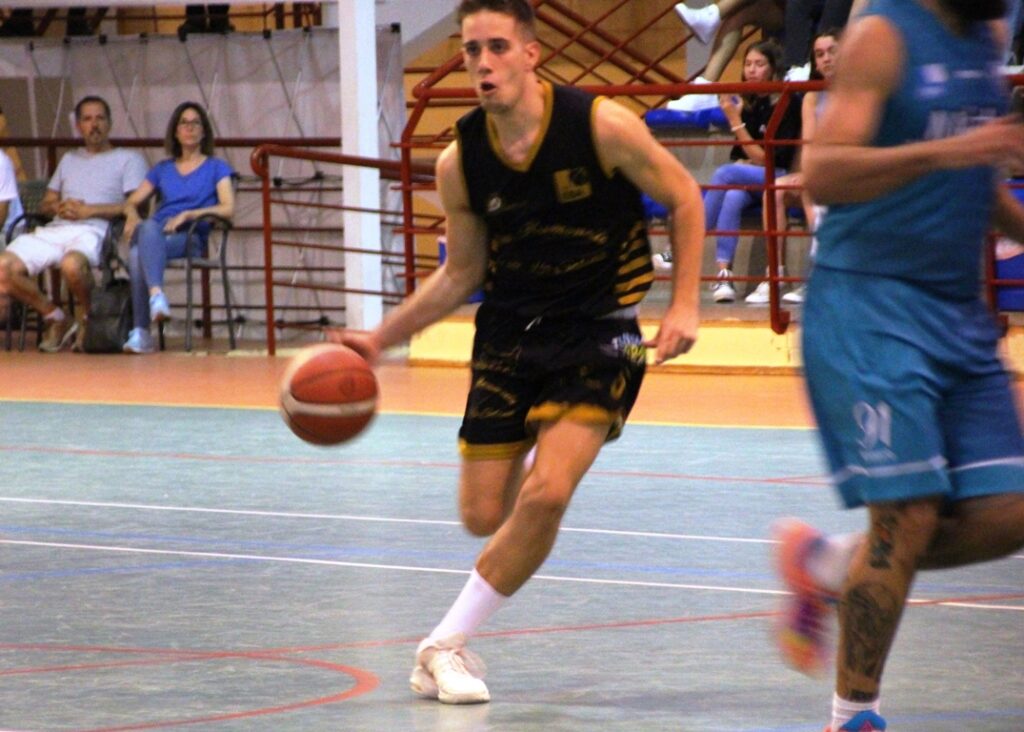 -Álex Talamino en acción