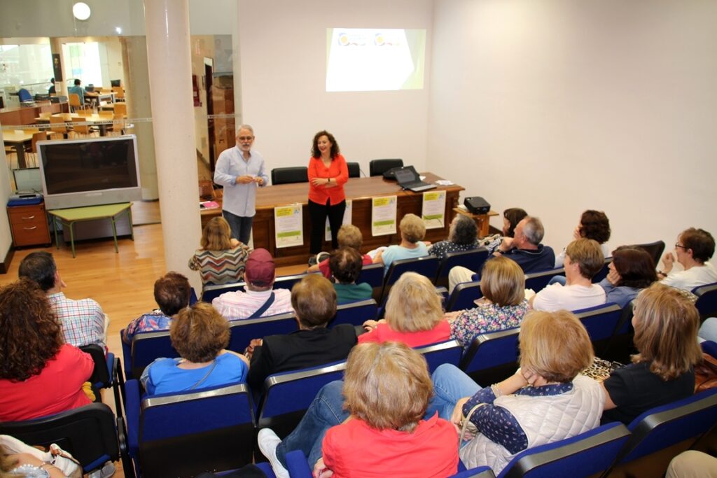 -Charla sobre compras online