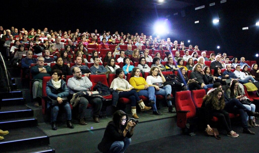 -Cine municipal