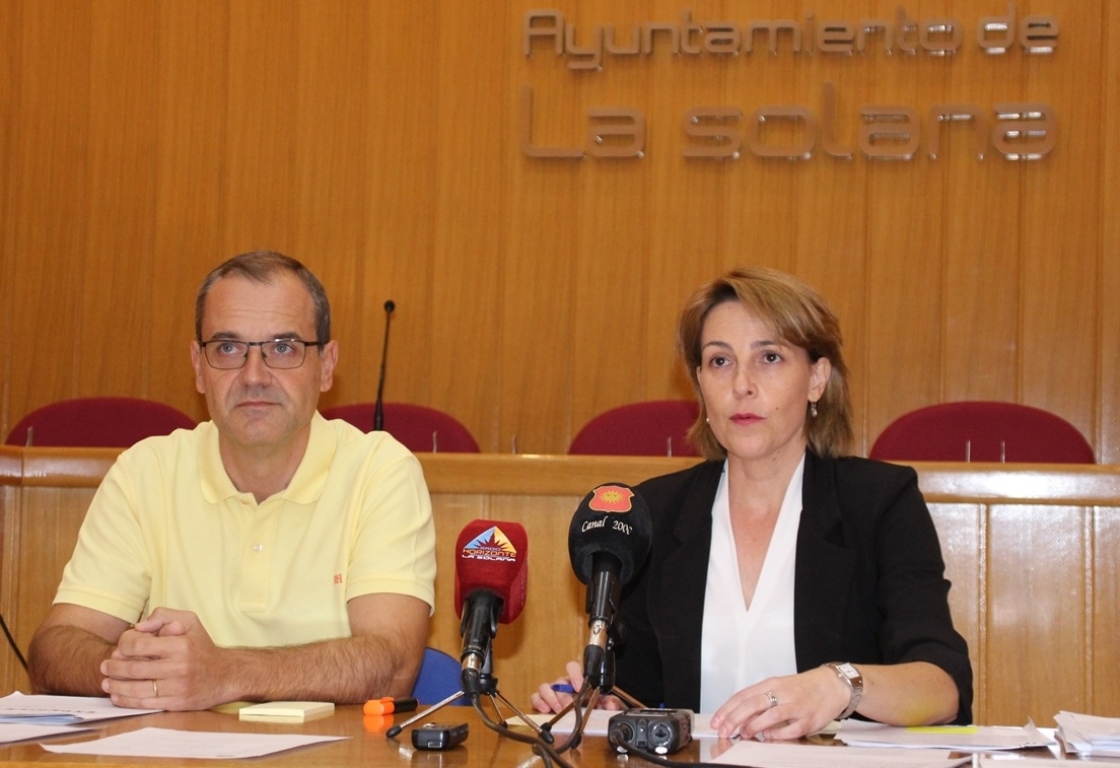 -Luisa Márquez y Antonio Valiente-