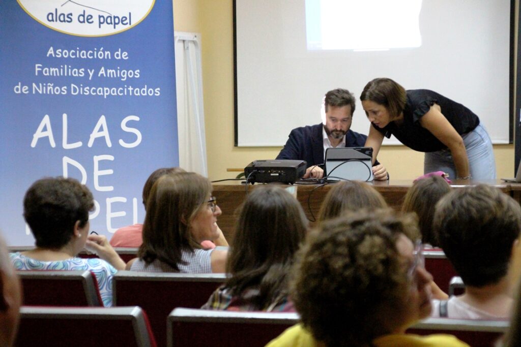 -Un momento de la charla sobre patrimonio protegido