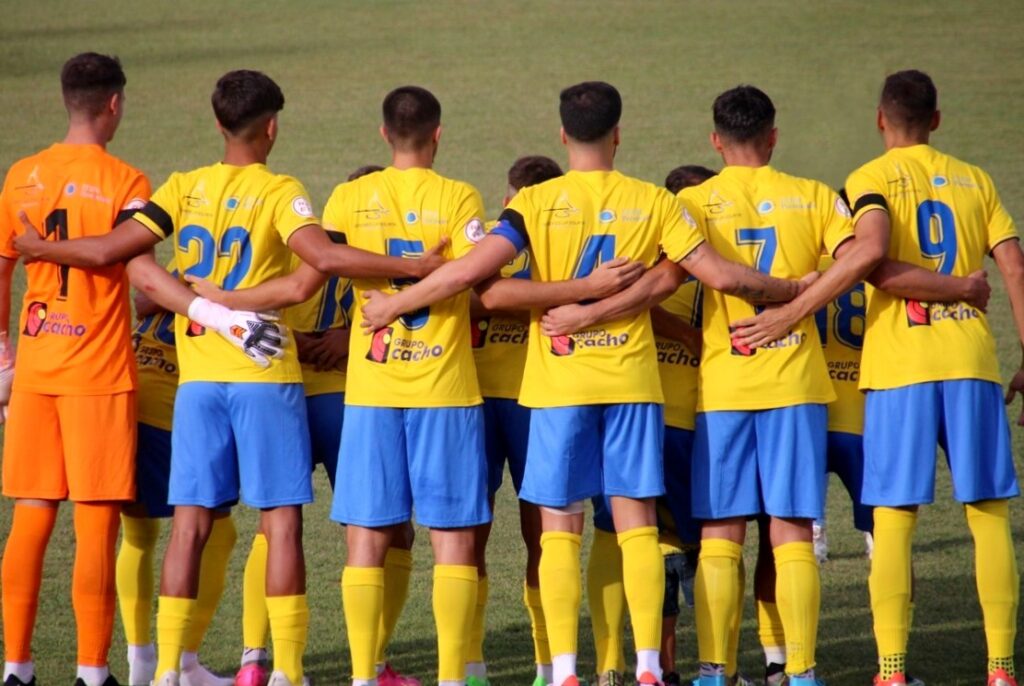 -CF espaldas
