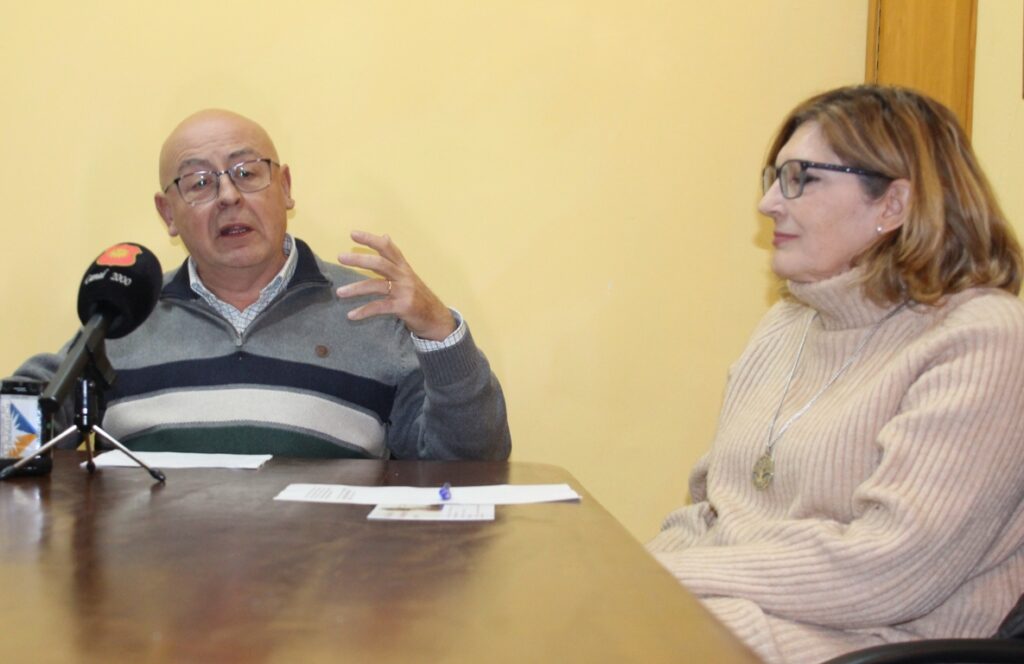 -Benjamín Rey y Agustina Martínez durante la rueda de prensa