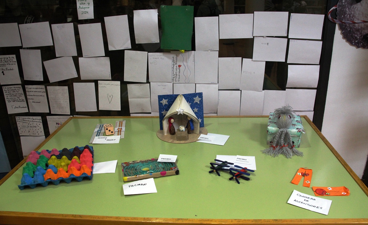 - Biblioteca premios navidad juguetes