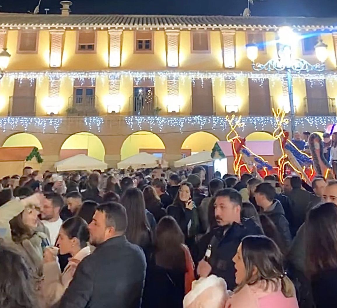 -Fiesta Plaza-1