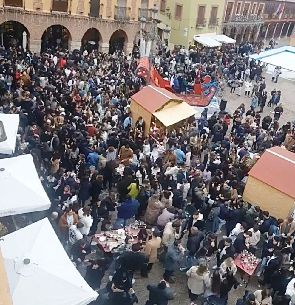 -Fiesta Plaza-3