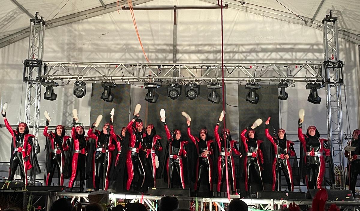 - Murga Ni muchas ni pocas