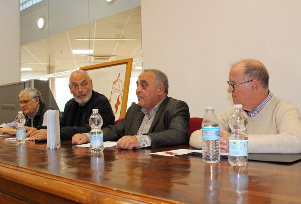 -Fundadores de Quintería durante el coloquio