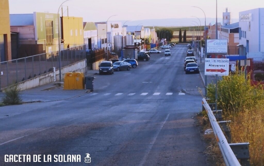 -Acceso-principal-al-Poligono-Industrial.jpg