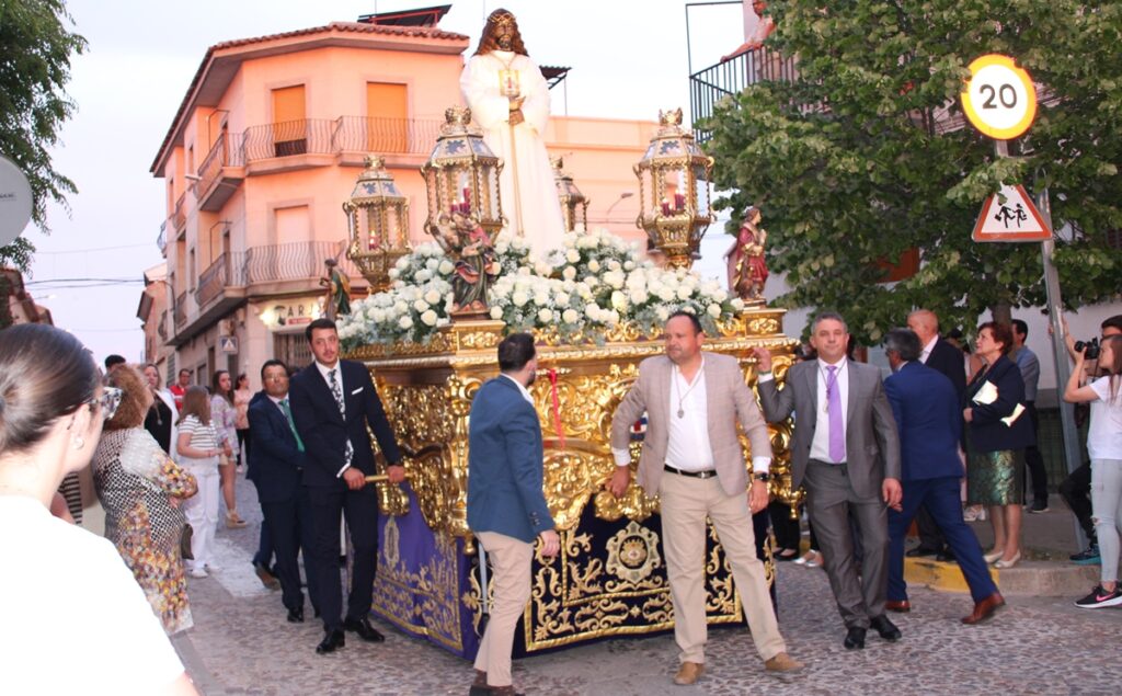 - Procesión Jesús imagen