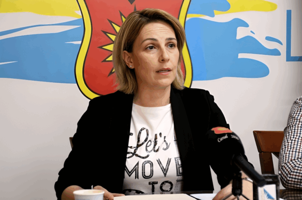 -Luisa Márquez habló sobre el punto limpio