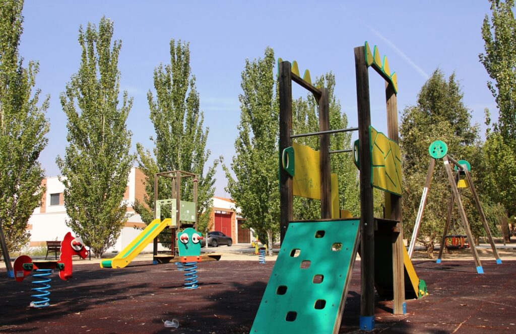 -Parque infantil La Veguilla
