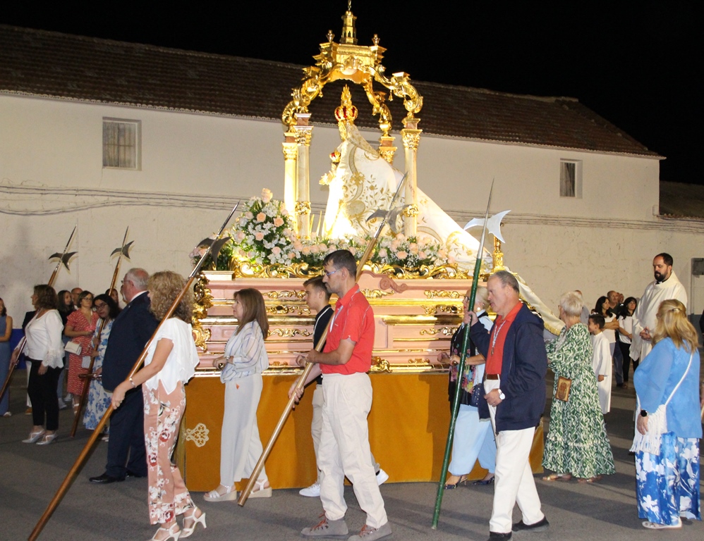 - Virgen carrozaen restauración