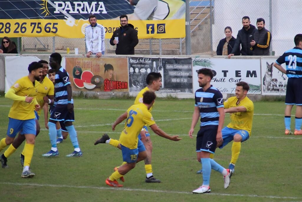 -Celebración_gol_de_Ayala.jpg