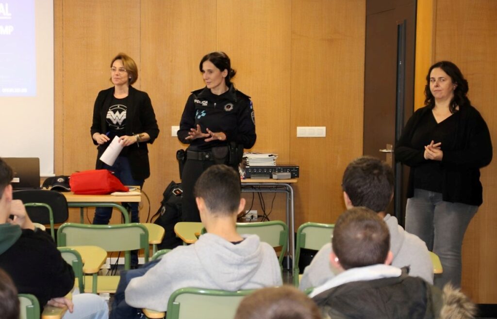 -Jornadas viales en el IES Clara Campoamor