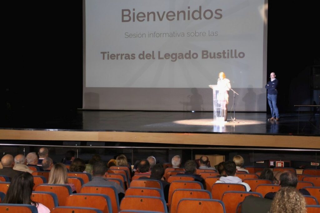 -La presentación del reglamento se celebró en el Tomás Barrera